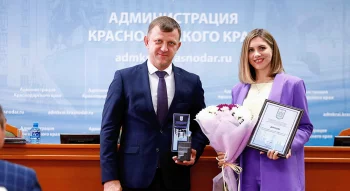 Евгений Наумов наградил лучших строителей Кубани